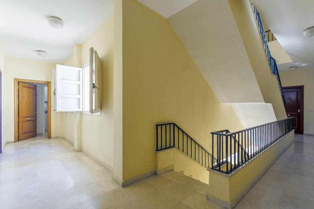 Aym Place Santa Cruz Parking incluido ALTO MAX 1,80M Sewilla Zewnętrze zdjęcie